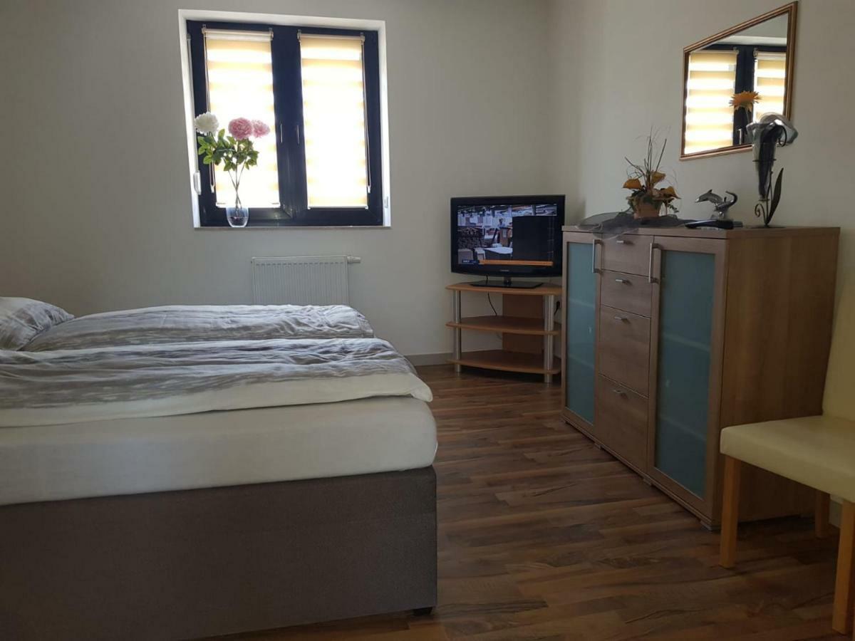 Ferienhaus Ixheim Bitscher Str.70 Zweibrücken Esterno foto