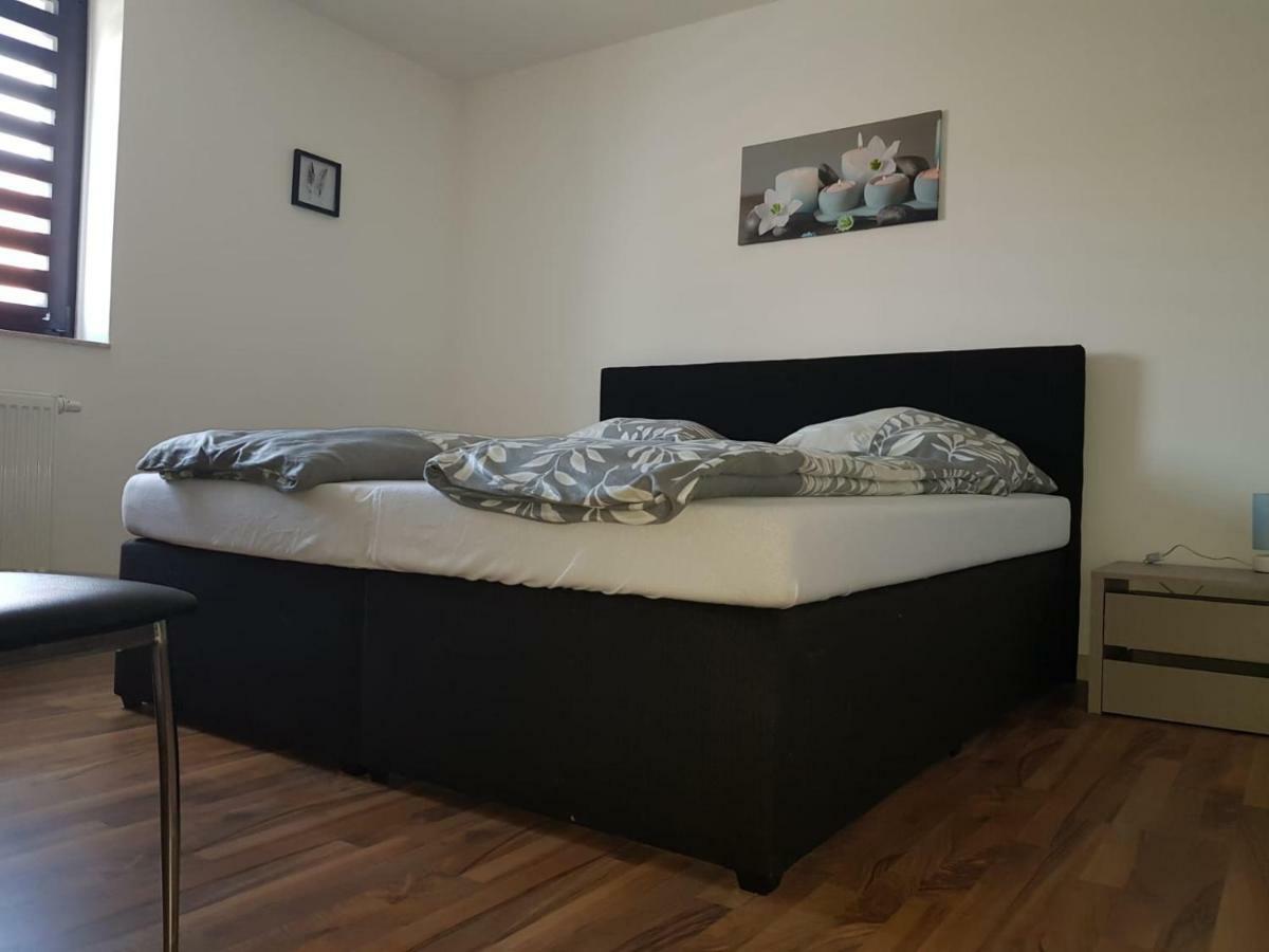 Ferienhaus Ixheim Bitscher Str.70 Zweibrücken Esterno foto